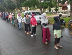 Operasi Pasar diserbu Warga