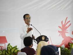 Presiden RI Serahkan Bantuan Produktif UMKM bagi Masyarakat Pulang Pisau