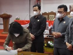 Seluruh Fraksi Sepakat Setujui RAPBD tahun 2021 dalam Sidang Paripurna Dewan