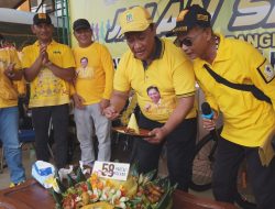 HUT Golkar ke – 58, Jalan Sehat Serentak Ribuan Masyarakat Kuningkan Kota