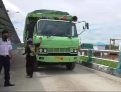 Pelabuhan Bahaur Jelang Tahun Baru ditengah Cuaca Ekstreem