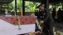 Dandim Klungkung Pimpin Upacara Pemakaman Prajurit