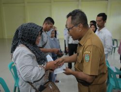 Pemerintah Kabupaten Asahan Serahkan Buku Tabungan Pinjaman Bergulir