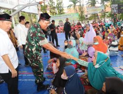 Pangdam Brawijaya Ciptakan Suasana Persaudaraan di Masjid Cheng Hoo