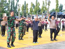 Bupati Asahan Mengikuti Kegiatan Olah Raga Bersama Anggota TNI dan Polri.