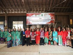 Kemandirian Perempuan Dayak harus Senantiasa Dipertahankan