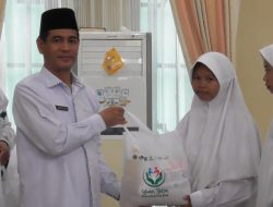 Peringati Hari Anak Yatim Kemenag Pulpis Salurkan Paket Santunan