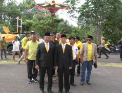 Membeludak!!!, Ribuan Simpatisan Dampingi Wanda dan Guru Supian ke KPU