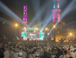 Ribuan Jamaah Larut dalam Pulang Pisau Bersholawat