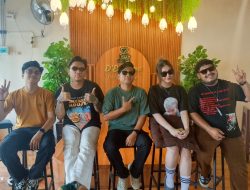 HUT Seruyan Dimeriahkan Penampilan Band Batas Senja