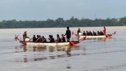 Cabor Dayung Ramaikan Perlombaan di Sungai Kahayan