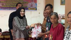 Gow Berbagi 100 Paket Sembako Peduli Masyarakat Rentan dan Lansia